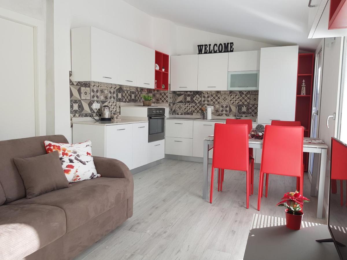 Casaviva - Casa Vacanze A Ceriale Con Terrazza Exterior foto